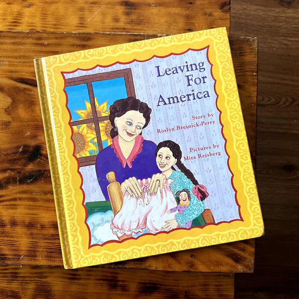 Vintage 1992 Leaving For America Roslyn Bresnick-Perry Russian Jewish Book